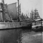 nave di fianco