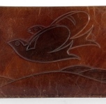 1920 ca     Portafoglio (cuoio sbalzato  cm 9,5x14,2)